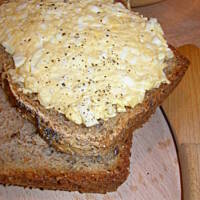 Pasta jajeczno serowa ze szczypiorkiem