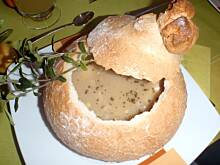 Fot. agf, Wielkanocny żur w chlebkach