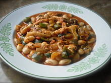 Fot. crizz, pikantna fasola z flakami