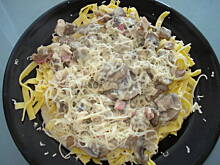 Fot. luciweg, Makaron z pieczarkami w sosie serowym
