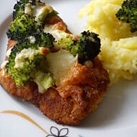 Zapiekane kotlety z brokułem