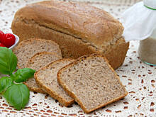 Fot. Wkn, Chleb na zakwasie z siemieniem lnianym