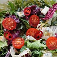 Sałatka z gorgonzolą i chilli