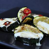 Cukinia z bakłażanem zapiekane z mozzarellą