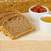 Chleb pszenno-razowy z miodem