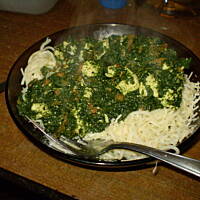 Spagetti (mama karmiąca)