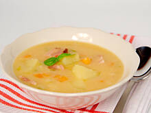 Fot. Wkn, Grochówka wojskowa - gęsta i prosta