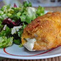 Pikantne roladki drobiowe z szynką wędzoną i serkiem topionym