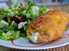 Fot. MIENTA, Pikantne roladki drobiowe z szynką wędzoną i serkiem topionym