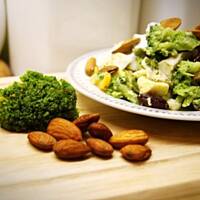 Sałatka brokułowa z jajkiem