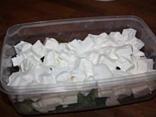 Fot. lemontysia1, Brokuły z serem feta i płatkami migdałowymi