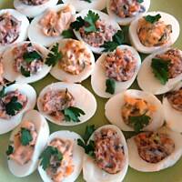 Jajka nadziewane anchois