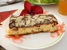 Fot. Agusia2, Sernik z płatkami migdałowymi