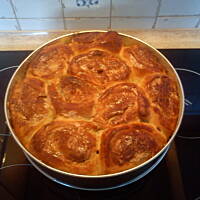 Drożdżowe z orzechami