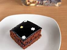 Fot. zauberi, Ciasto korzenne z powidłami