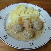 Pulpety w sosie koperkowym