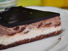 Fot. MIENTA, Sernik pomarańczowo czekoladowy