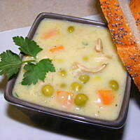 Szybkie obiady-gotowany kurczak z marchewką i groszkiem