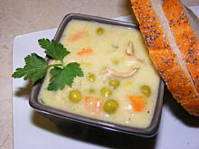 Fot. InkaMalinka, Szybkie obiady-gotowany kurczak z marchewką i groszkiem