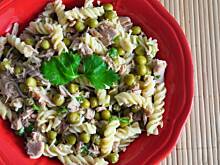 Fot. MIENTA, Makaronowa sałatka z białym pieprzem