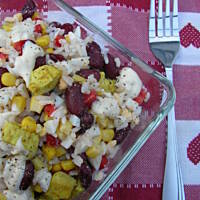 Sałatka z kurczaka curry i fasoli