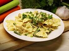 Fot. APM, Filet z kurczaka w sosie serowym