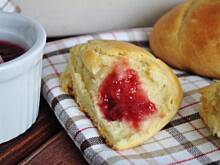 Fot. MIENTA, Słodkie bułeczki na maślance