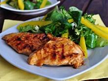 Fot. MIENTA, Słodko - pikantny grillowany kurczak