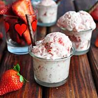 Lody truskawkowo-śmietankowe