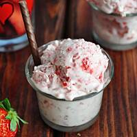 Lody truskawkowo-śmietankowe