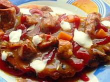 Fot. kate5134, Gulasz węgierski i placki ziemniaczane