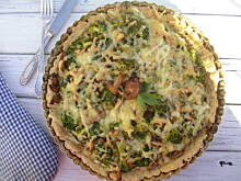 Fot. olusia23, Tarta z brokułami na ziołowym spodzie