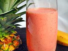 Fot. Mloda, Koktajl ananasowo - truskawkowy