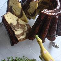 Babka marmurkowa z płatkami migdałowymi