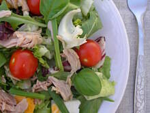 Fot. olusia23, Sałatka z tuńczyka z pomidorkami koktajlowymi