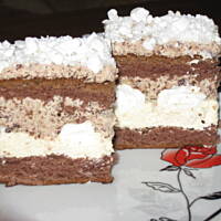 Placek z chałwą i bezami