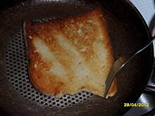 Fot. jarewski, grzanka z pomidorem ,czosnkiem i bazylią