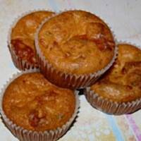 Muffinki z szynką i żółtym serem