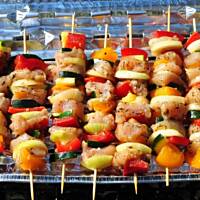 Szaszłyki drobiowo-warzywne