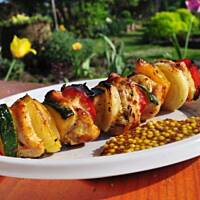 Szaszłyki drobiowo-warzywne