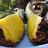 Grillowany ananas z rumem