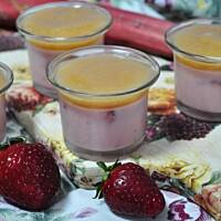 Serniczki truskawkowe z galaretką rabarbarową