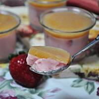 Serniczki truskawkowe z galaretką rabarbarową