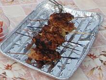 Fot. agf, Pałeczki z mięsa mielonego z rusztu