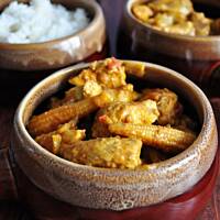 Curry z kurczakiem i kukurydzą