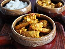 Fot. MIENTA, Curry z kurczakiem i kukurydzą