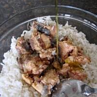 Salatka z ryzu z tunczykiem