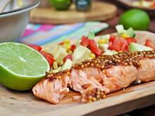 Fot. MIENTA, Grillowany łosoś z musztardą meksykańską