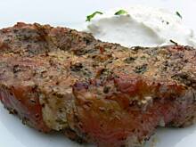 Fot. BernadettaP, Karkówka z grilla z majerankiem