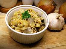 Fot. APM, Śledzie w musztardzie